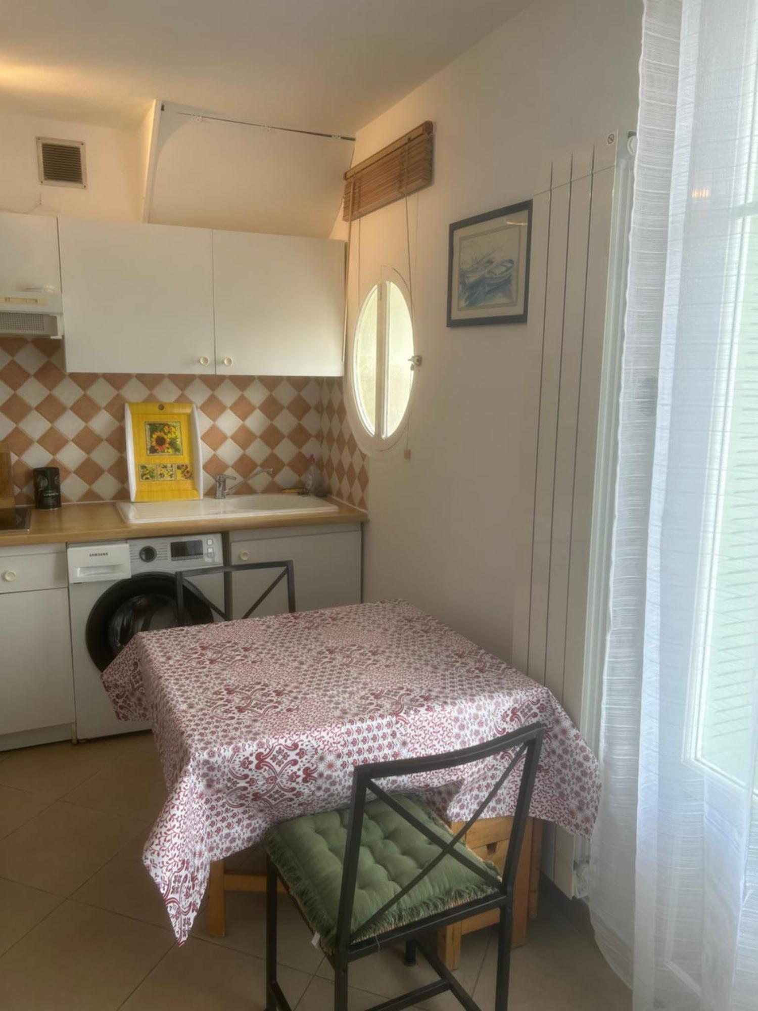 Appartement Centre Du Village Cassis Esterno foto